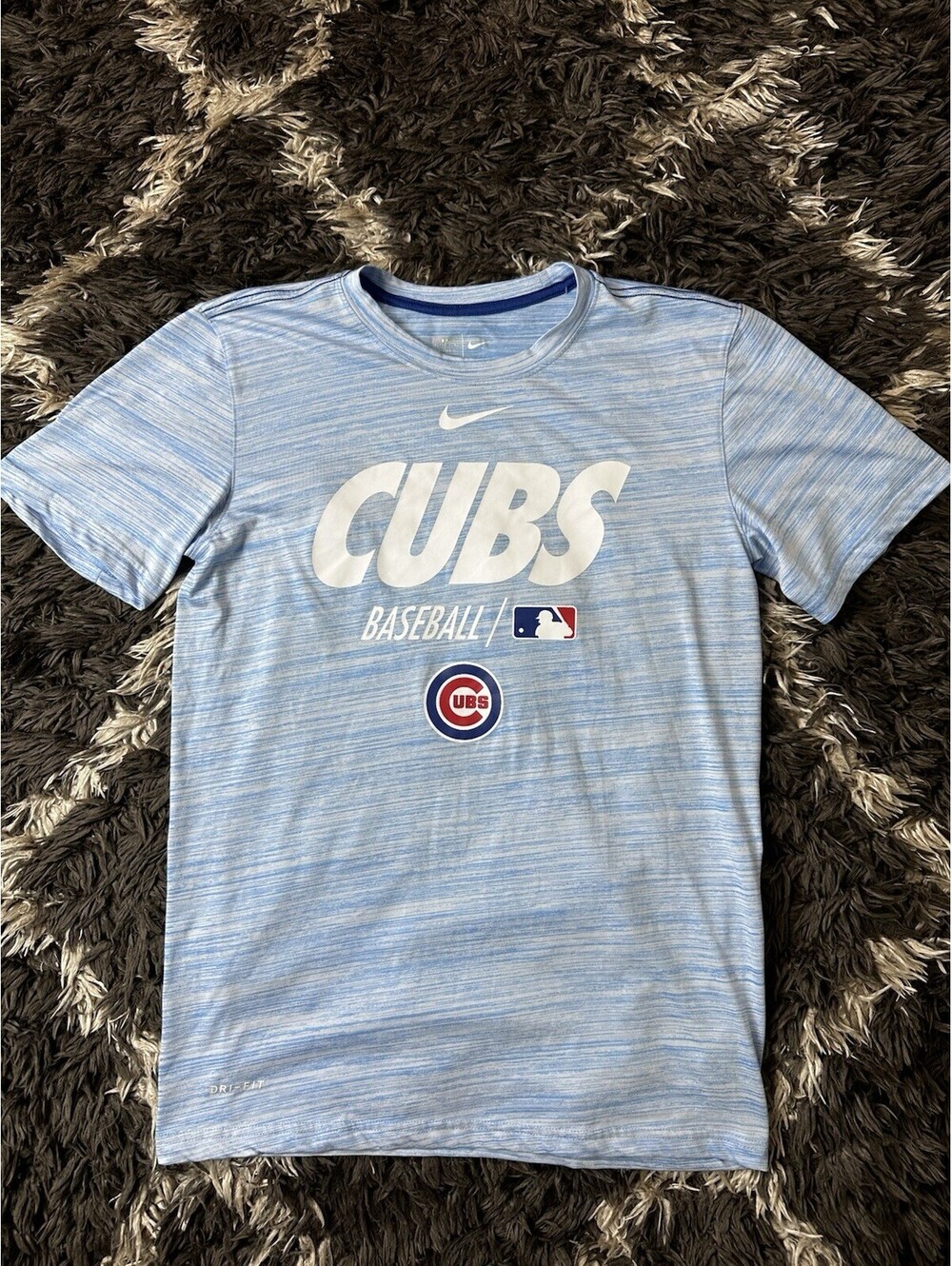 Nike Chicago Cubs Dri-FIT Light Blue Heather Graphic T Shirt Mens Small MLB